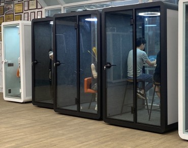 China Factory Modern Customized soundproof office phone booth single person soundproof cabin working pod